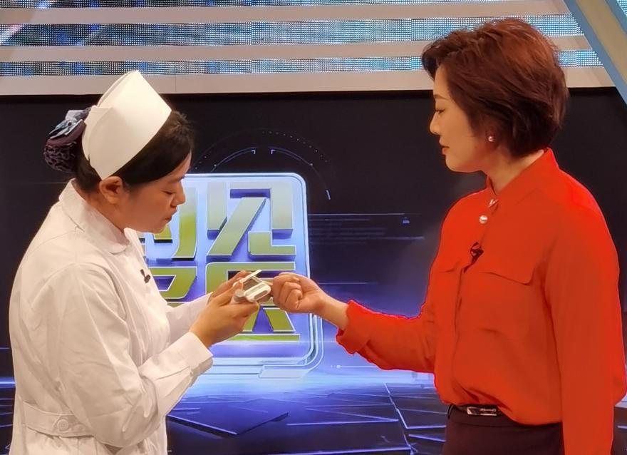 如何挑选血糖仪？《约见名医》现场揭秘